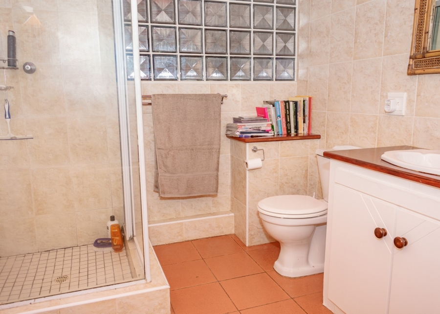 8 Bedroom Property for Sale in Colleen Glen Eastern Cape